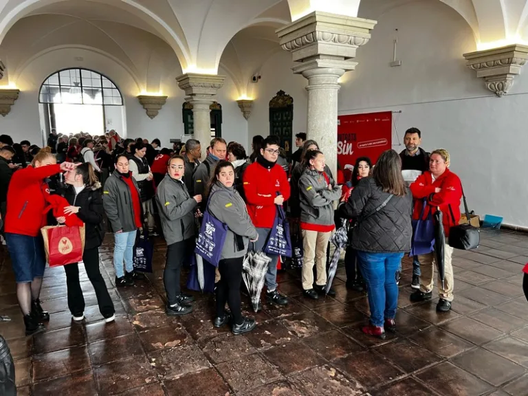 Feria de Empleo Cruz Roja en Córdoba 20250311 (2)