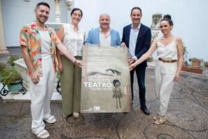 El Patio de Armas del Castillo de Castro del Río acoge la 24 edición de la Muestra de Teatro